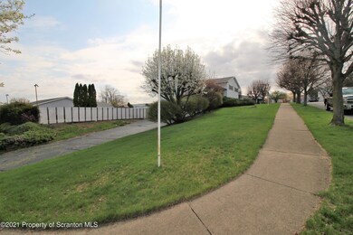 523 Shirley Ln, Dunmore, PA 18512 - photo 5