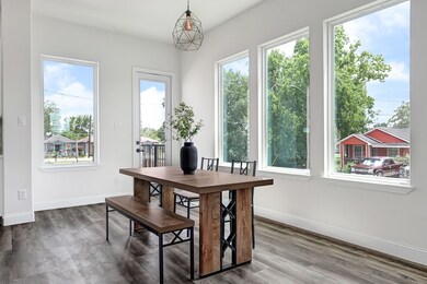 2104 Bringhurst St, Houston, TX 77026 - photo 5