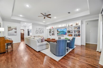 1913 Chippendale Rd, Houston, TX 77018 - photo 7