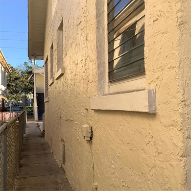 Walkway to 1909 in the back