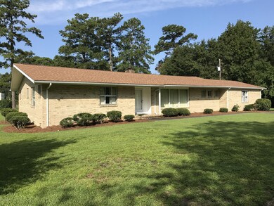 418 Country Club Dr, Jacksonville, NC 28546 - photo 2