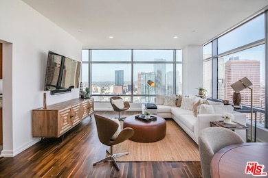 The Ritz Carlton Residences unit 32K, Los Angeles, CA 90015 - photo 2