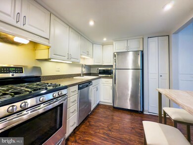 212 Old Forge Crossing unit 212, Devon, PA 19333 - photo 5