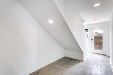 4905 Live Oak St unit F, Dallas, TX 75206 - photo 5