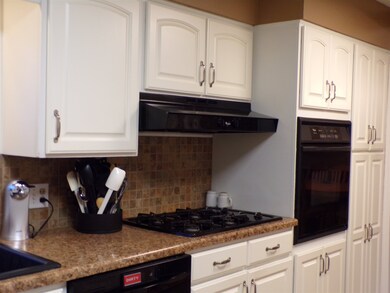 804 N Metts St, Ossian, IN 46777 - photo 4