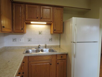 562 Pamlico St unit 14, Columbus, OH 43228 - photo 7