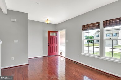 2761 Quantim Ct, Manchester, MD 21102 - photo 5