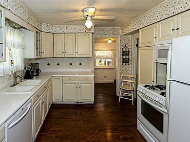 3201 Amherst Rd, Erie, PA 16506 - photo 6