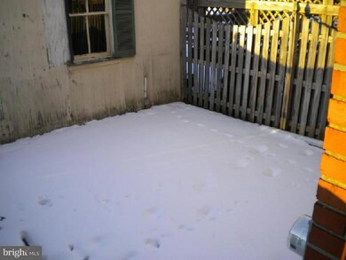 1523 Powell St, Norristown, PA 19401 - photo 7