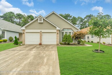 1610 Sweetbay Dr, Toms River, NJ 08755 - photo 2