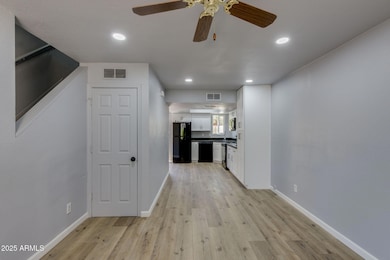 3048 E Beck Ln unit 8, Phoenix, AZ 85032 - photo 7