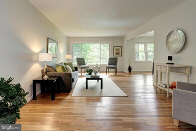 7 Saddlebrook Ct, Silver Spring, MD 20906 - photo 5