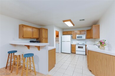 3673 Ian Thomas St unit 102, Las Vegas, NV 89129 - photo 3