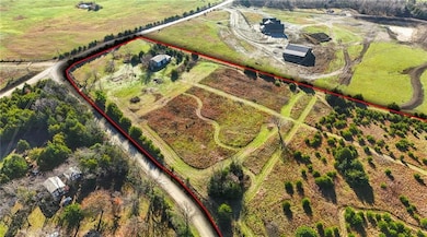 1587 N 450th Rd, Baldwin City, KS 66006 - photo 4