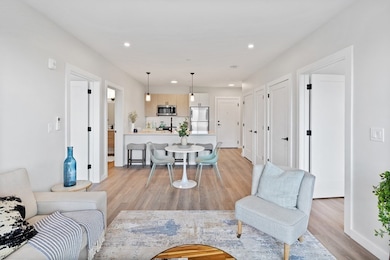 10 Somerset Ave unit 305, Winthrop, MA 02152 - photo 5