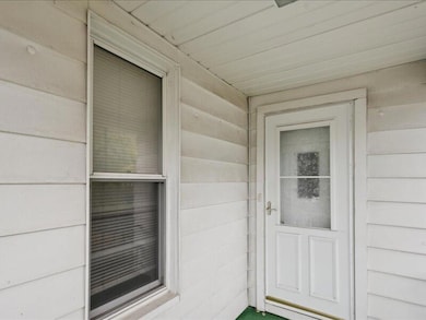 239 N Dwight St, Jackson, MI 49202 - photo 5