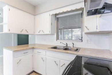 7941 23rd Ave N, Saint Petersburg, FL 33710 - photo 5