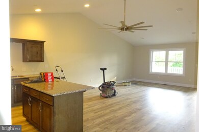 693 Shook Ct W, Greencastle, PA 17225 - photo 4