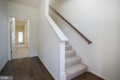 12753 Longford Glen Dr, Germantown, MD 20874 - photo 4