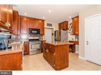 111 Farm View Ct, Douglassville, PA 19518 - photo 2