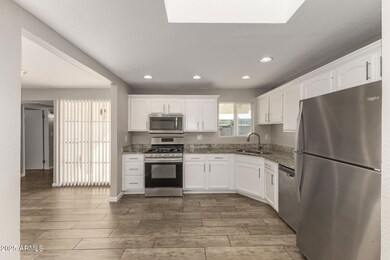 2025 E Don Carlos Ave, Tempe, AZ 85281 - photo 5