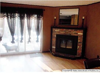 48 Arrowood Ct unit 608, Staten Island, NY 10309 - photo 7