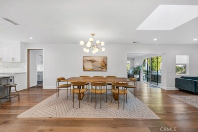 20530 Quedo Dr, Woodland Hills, CA 91364 - photo 4