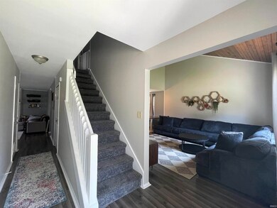 400 W Skyway Dr, Muncie, IN 47303 - photo 3