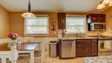 15 Annapolis Dr, Hazlet, NJ 07730 - photo 4