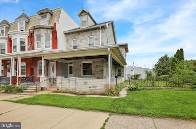 529 Chestnut St, West Reading, PA 19611 - photo 4