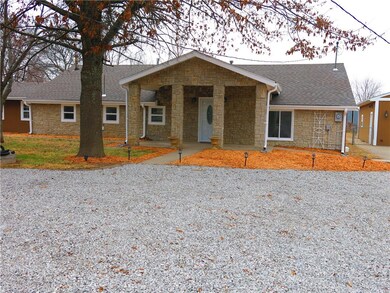 1512 N Kurzweil Rd, Raymore, MO 64083 - photo 2