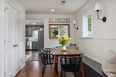 301 E Cherry St-4