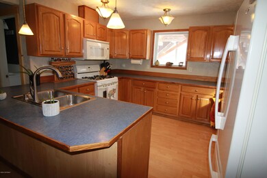 Kitchen (2)