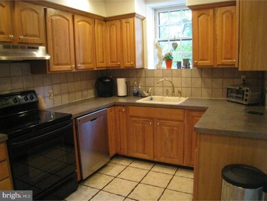 3769 Woodland Ave, Drexel Hill, PA 19026 - photo 5