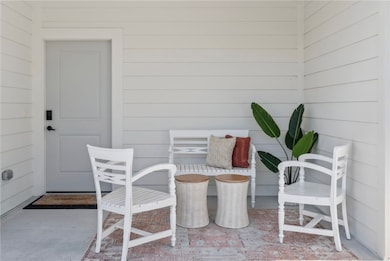 67 E Chapel Dr, Brunswick, GA 31525 - photo 3