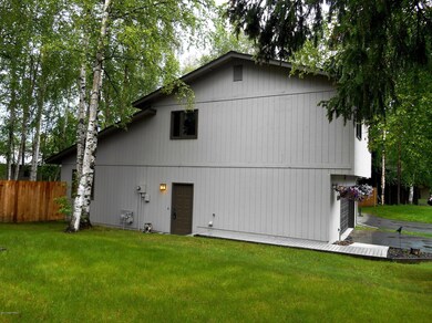Stairfree Entrance on E side of house