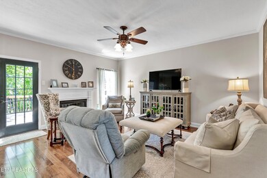 16-714 Cambridge Crest Ln-16