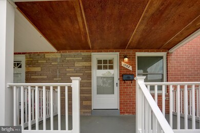 1042 Foxcroft Ln, Essex, MD 21221 - photo 7