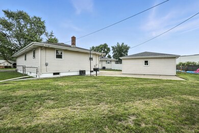 3312 E 170th St, Lansing, IL 60438 - photo 5