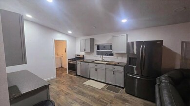 1103 Chestnut St, Osawatomie, KS 66064 - photo 6