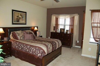 3093 Chinkapin Oak Ln unit 50, Woodbridge, VA 22191 - photo 7