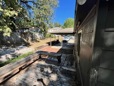 689 N Oakland Ave, Fayetteville, AR 72701 - photo 7