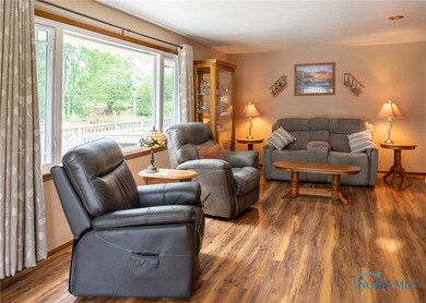 1204 Heather Dr, Findlay, OH 45840 - photo 2