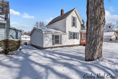 517 Howard St, Lowell, MI 49331 - photo 4