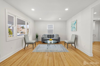 709 Front St, Dunellen, NJ 08812 - photo 5