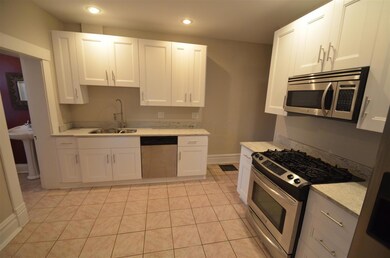 Kitchen 4