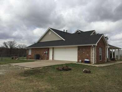 26 Lake Ln, Shawnee, OK 74804 - photo 2