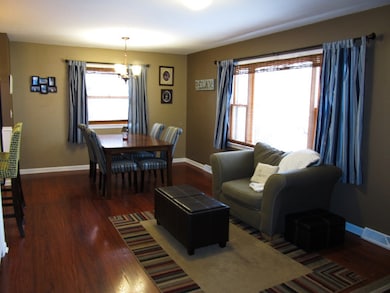 Living Room/Dining Room
