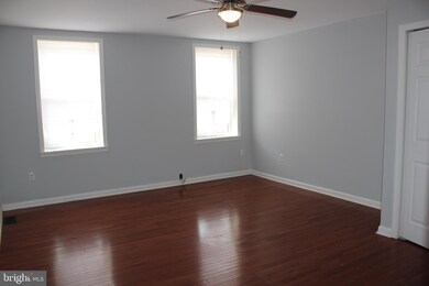 101 Middlesex St, Gloucester City, NJ 08030 - photo 6