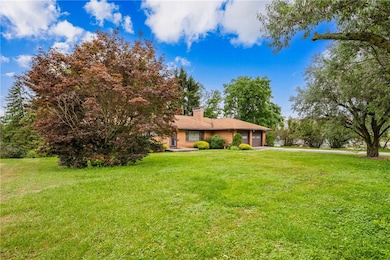 1408 Dwight Dr, Johnstown, PA 15904 - photo 4